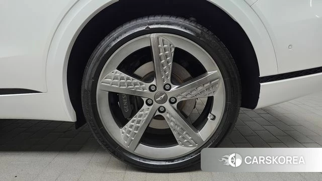 Genesis GV70 id 4996577 из Кореи 13