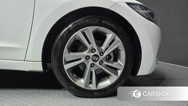 Hyundai Avante AD id 4978205 из Кореи 13