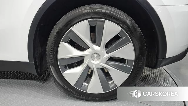 Tesla Model Y id 4631392 из Кореи 13