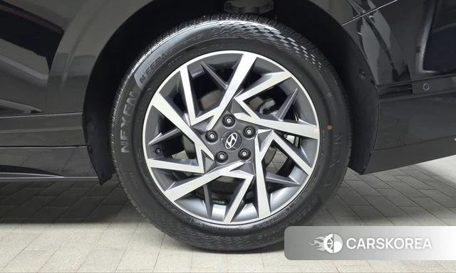 Hyundai Grandeur (GN7) id 5015889 из Кореи 13