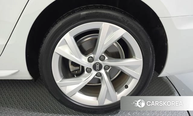 Audi A4 (B9) id 4986842 из Кореи 13