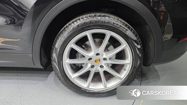 Porsche Cayenne (PO536) id 4224300 из Кореи 13