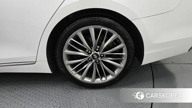 Hyundai Grandeur IG id 5013779 из Кореи 13