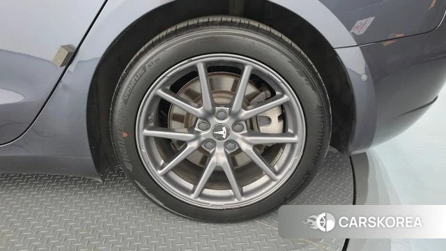 Tesla Model 3 id 4918228 из Кореи 13