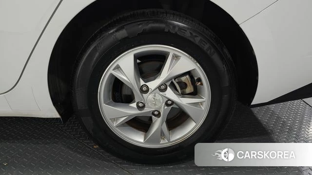 Hyundai Avante (CN7) id 4959332 из Кореи 13