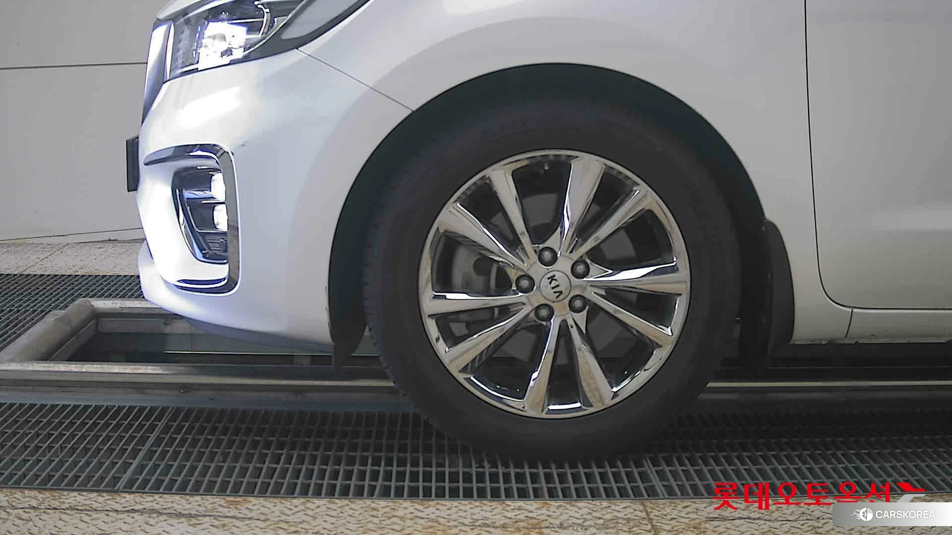 Kia Carnival id 4990106 из Кореи 13