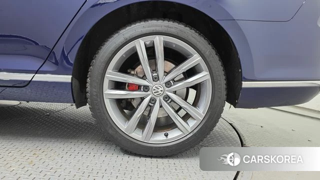 Volkswagen Passat GT (B8) id 4960493 из Кореи 13