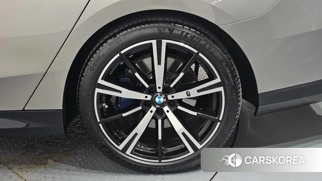 BMW 5 Series (G60) id 5045450 из Кореи 13