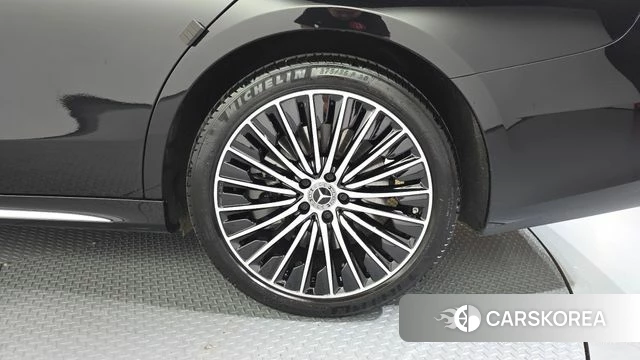 Mercedes-Benz E-Class W214 id 4934544 из Кореи 13