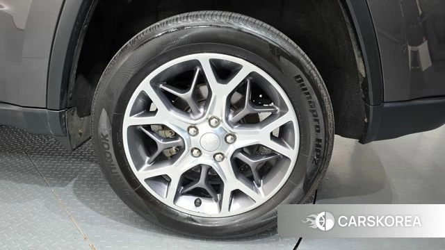 Jeep Grand Cherokee id 5003522 из Кореи 13