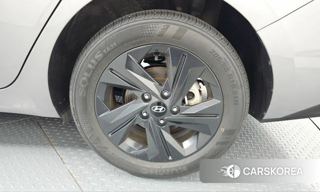 Hyundai Avante (CN7) id 5017366 из Кореи 13
