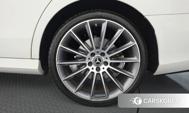 Mercedes-Benz E-Class W213 id 4982805 из Кореи 13