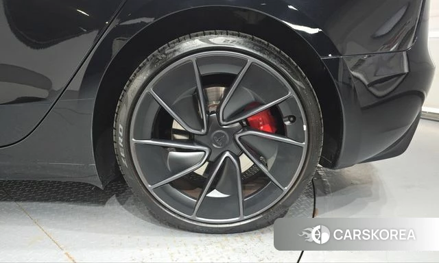 Tesla Model 3 id 5011439 из Кореи 13