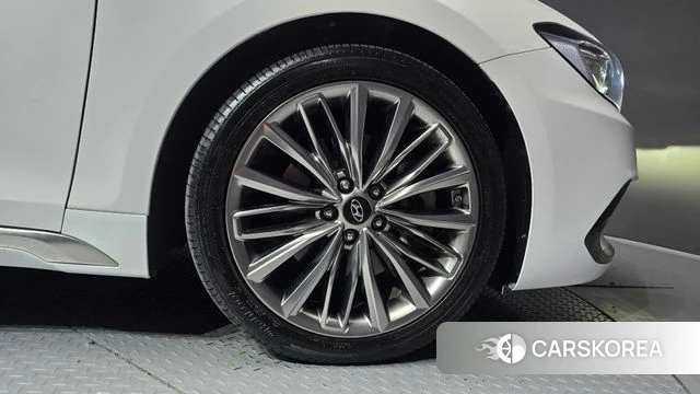 Hyundai Grandeur IG id 5054640 из Кореи 13