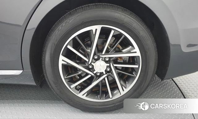 Hyundai The New Grandeur IG id 5028750 из Кореи 13