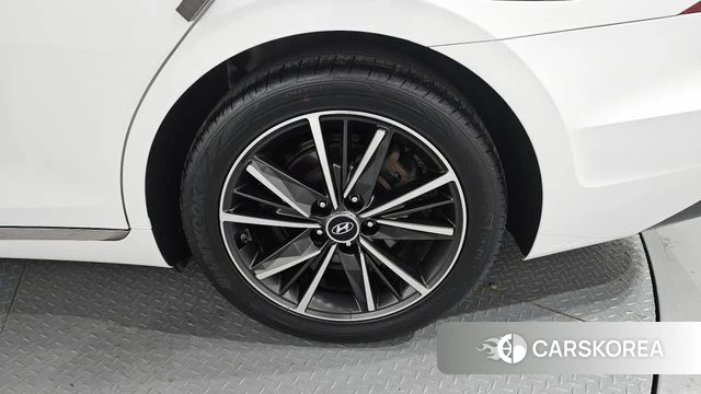 Hyundai The New Grandeur IG id 4541117 из Кореи 13
