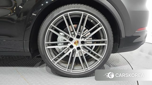 Porsche Cayenne (PO536) id 4730661 из Кореи 13