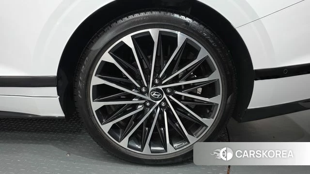 Hyundai Grandeur (GN7) id 4649692 из Кореи 13