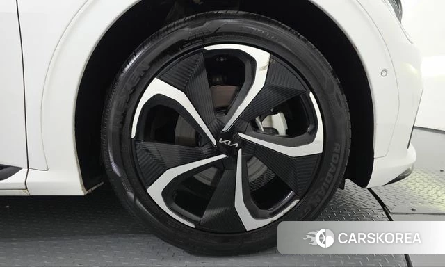 Kia EV6 id 5022066 из Кореи 13