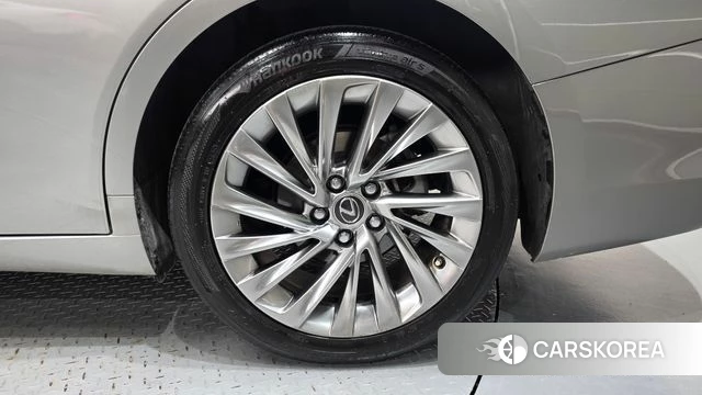 Lexus ES300h 7th generation id 4958062 из Кореи 13