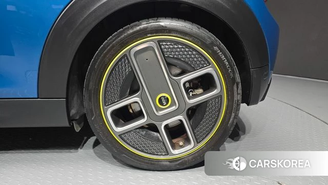 Mini Cooper Electric id 4950633 из Кореи 13