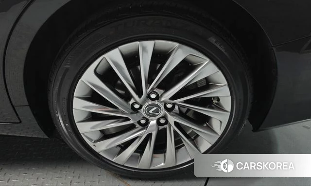 Lexus ES300h 7th generation id 5016404 из Кореи 13