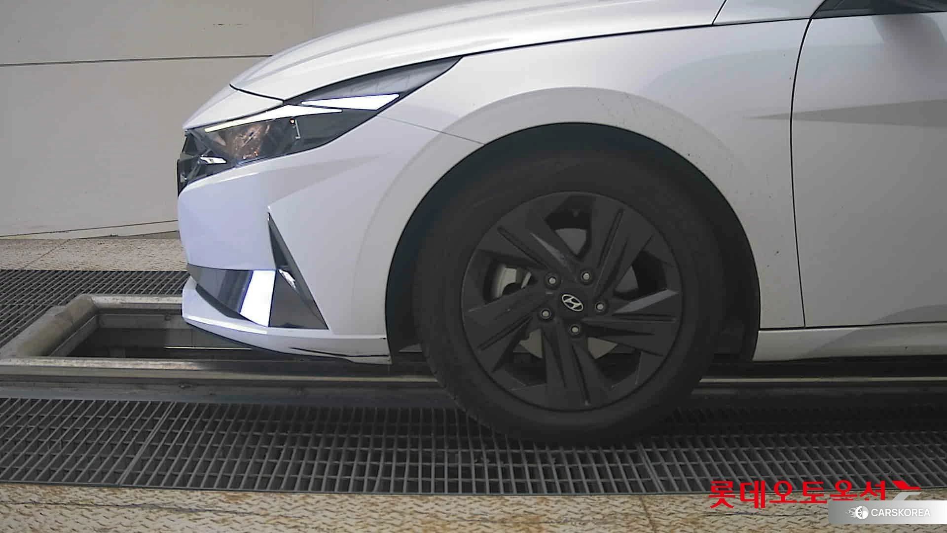 Hyundai Avante Hybrid id 5001030 из Кореи 13