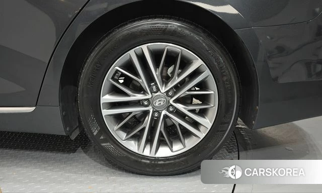Hyundai Grandeur IG id 5018499 из Кореи 13