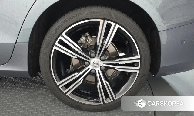 Volvo S60 3rd generation id 4982294 из Кореи 13