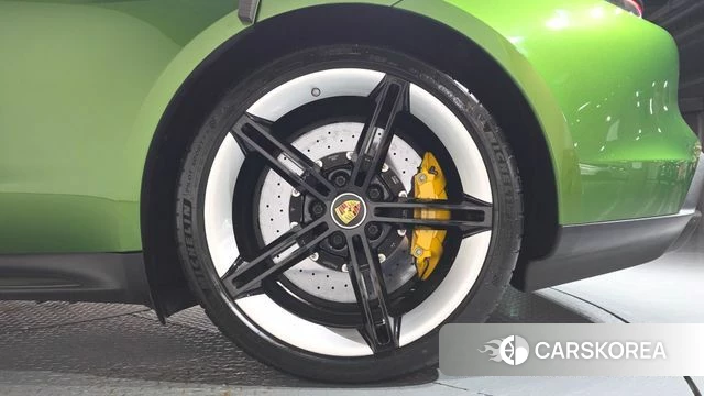 Porsche Taycan id 4982121 из Кореи 13