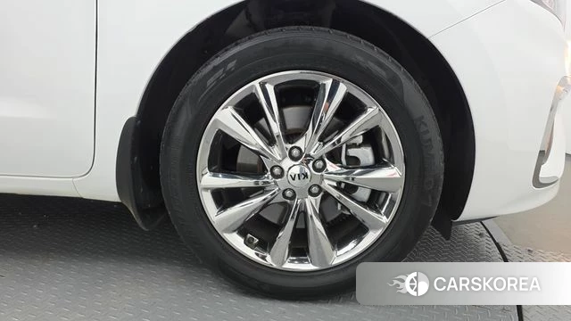 Kia The New Carnival id 5054213 из Кореи 13