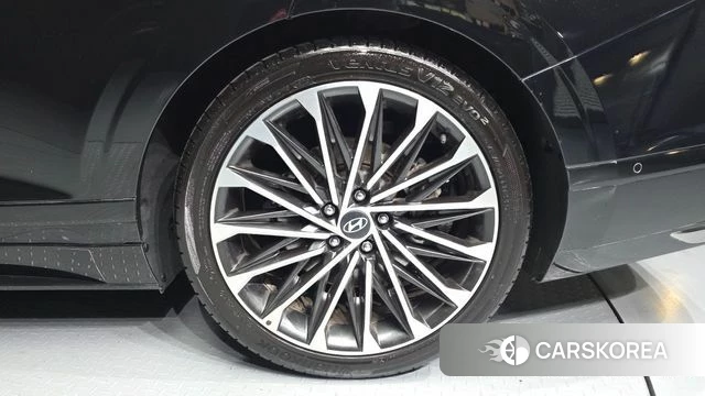 Hyundai Grandeur (GN7) id 5046521 из Кореи 13