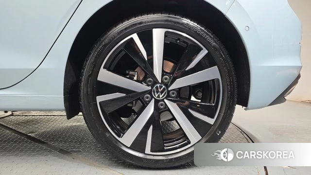 Volkswagen Golf 8th Generation id 4990378 из Кореи 13