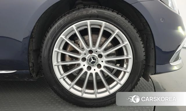Mercedes-Benz E-Class W213 id 5017332 из Кореи 13