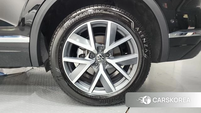 Volkswagen Touareg 3rd generation id 4928783 из Кореи 13