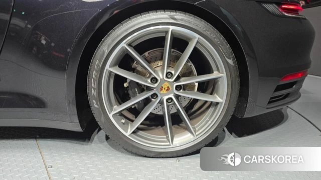 Porsche 911(992) id 4995944 из Кореи 13
