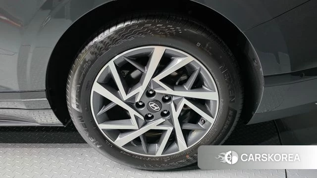 Hyundai Grandeur Hybrid (GN7) id 4854325 из Кореи 13