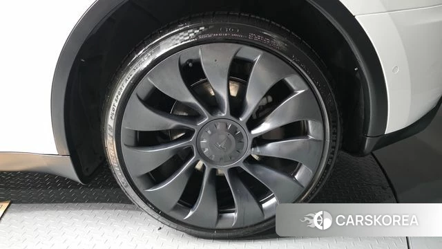 Tesla Model Y id 4898759 из Кореи 13