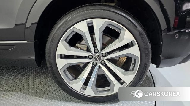 Audi Q8 (4M) id 4917169 из Кореи 13