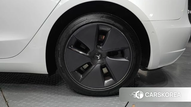 Tesla Model 3 id 4716885 из Кореи 13