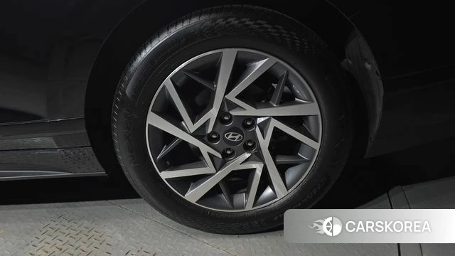 Hyundai Grandeur (GN7) id 5026732 из Кореи 13