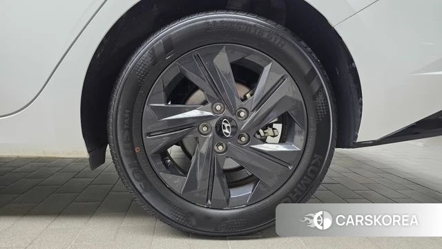 Hyundai Avante (CN7) id 5003329 из Кореи 13