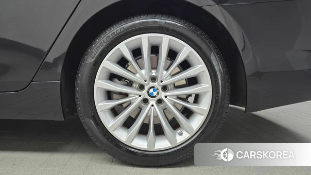 BMW 5 Series (G30) id 4952527 из Кореи 13