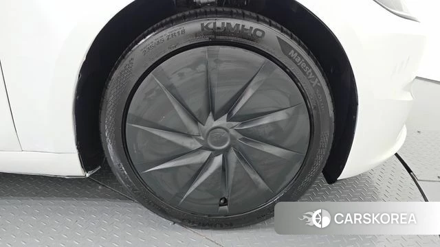 Tesla Model 3 id 4904092 из Кореи 13