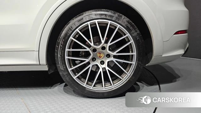 Porsche Cayenne (PO536) id 4665714 из Кореи 13
