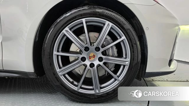 Porsche Panamera (976) id 5021112 из Кореи 13