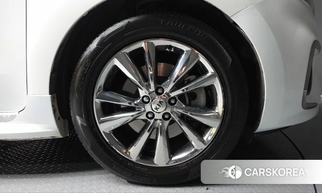 Kia The New Carnival id 4998309 из Кореи 13