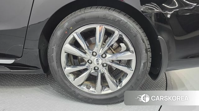 Kia The New Carnival id 5048622 из Кореи 13