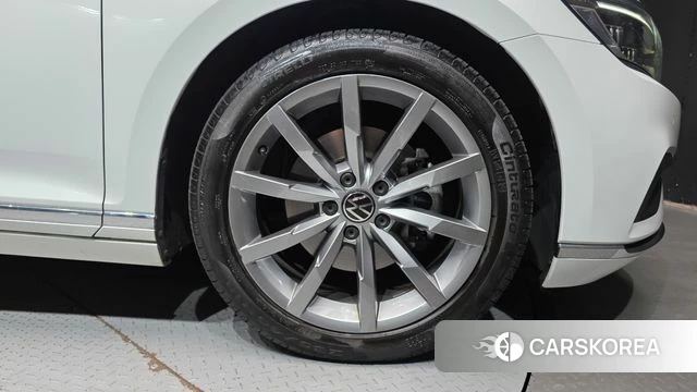 Volkswagen Passat GT (B8) id 4906663 из Кореи 13