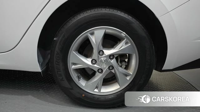 Hyundai Avante (CN7) id 5035059 из Кореи 13